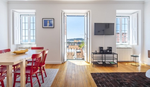 Apartamento, 2 habitaciones, terraza, vistas a la ciudad