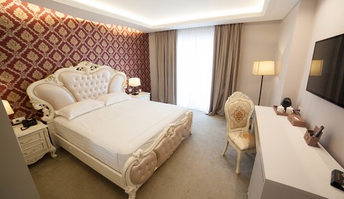 Habitación Deluxe doble, vistas parciales al mar