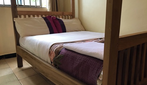 Habitación económica doble, 1 cama doble, vistas a la colina