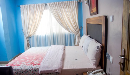 Suite (Ambassadorial)