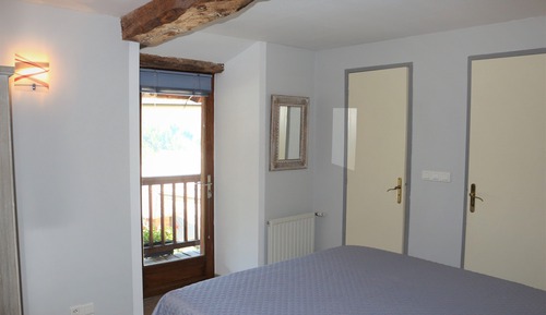 Habitación tradicional con 1 cama doble o 2 individuales, 1 cama de matrimonio (Mazeliere)