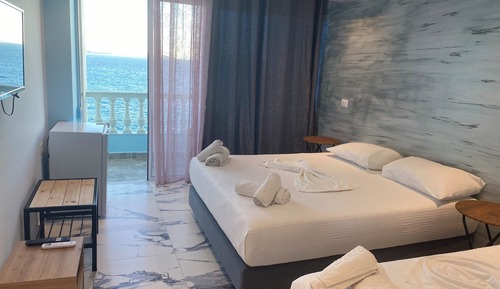Habitación cuádruple, vistas al mar
