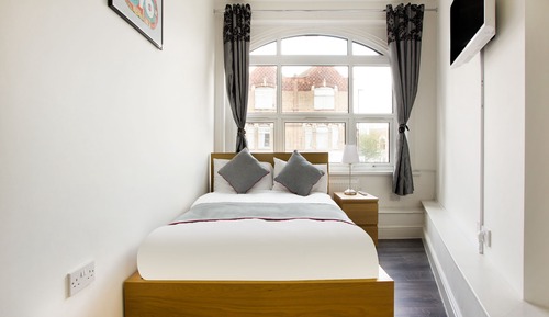 Double Room with private bathroom