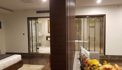 Habitación Royal, 1 cama de matrimonio grande, vistas a la ciudad
