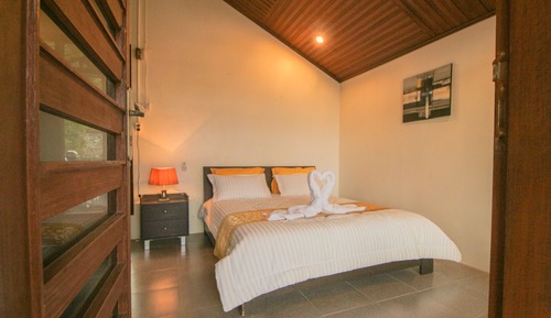 Bungalow exclusivo, 1 cama de matrimonio, balcón, vistas a la playa