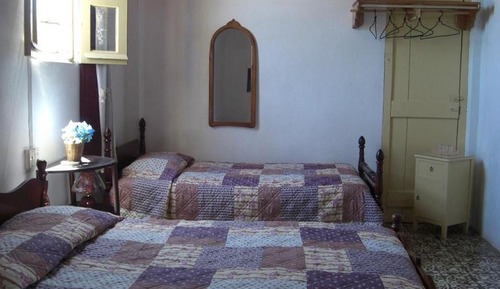 Habitación con 1 cama doble o 2 individuales