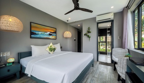 Deluxe Double Seaview with Balcony