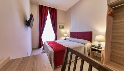 Habitación clásica con 1 cama doble o 2 individuales