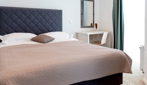 Suite estudio junior, 1 cama de matrimonio