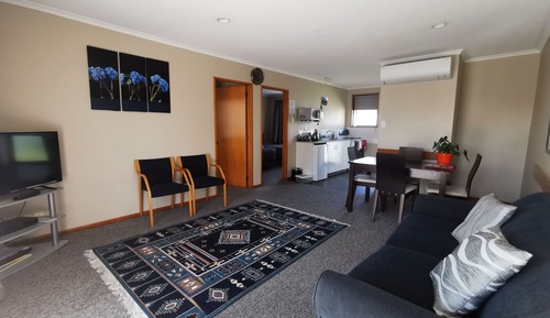 Apartamento familiar, 2 habitaciones, cocina, planta baja