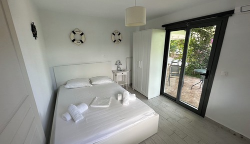 Apartamento Confort, 1 cama doble con sofá cama, vistas al jardín