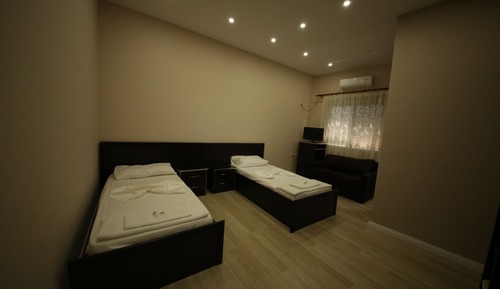 Habitación con 2 camas individuales