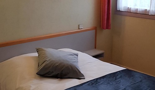 Habitación doble, baño privado