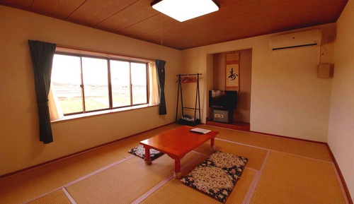 Habitación (Japanese Style, C)
