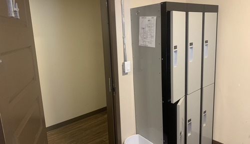 Dormitorio compartido, varias camas