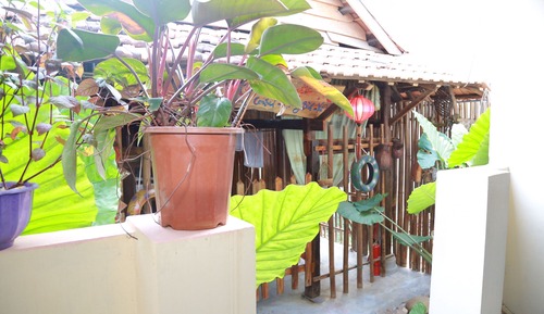 Chalet, microondas, en la zona del jardín