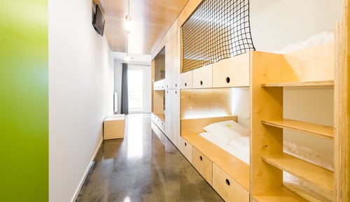 Habitación cuádruple, varias camas
