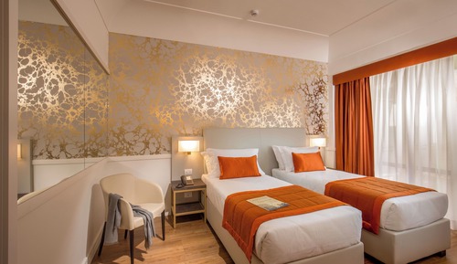 Habitación clásica con 2 camas individuales
