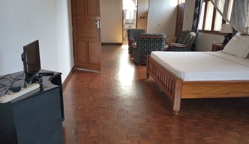 Habitación ejecutiva doble, 1 cama de matrimonio grande, vistas al jardín