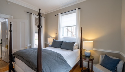 Habitación clásica, 1 cama de matrimonio, balcón, vistas a la ciudad