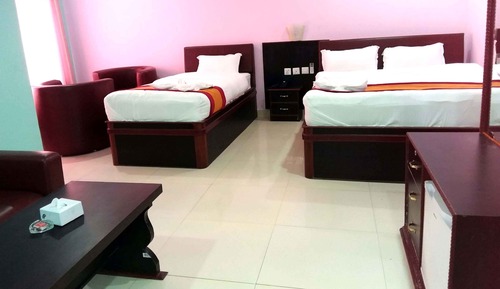 Habitación familiar con 1 cama doble o 2 individuales