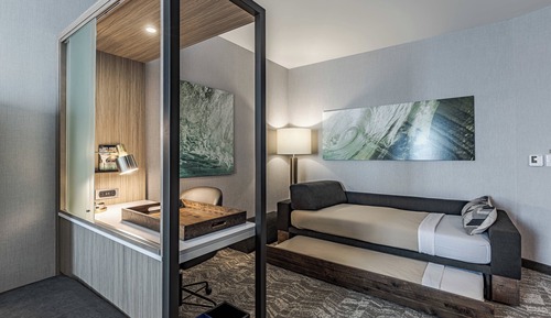 Suite, 2 camas de matrimonio, no fumadores (Mobility/Hearing Accessible, Tub)