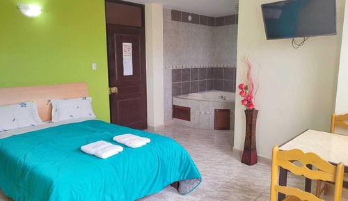 Habitación doble, 1 cama de matrimonio, bañera