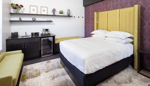 Habitación Deluxe, 1 cama de matrimonio, vistas a la ciudad (Purple Reign Queen Phillips Avenue Vi)