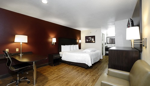 Habitación Premium, 1 cama de matrimonio grande (Upgraded Bedding & Snack, Smoke Free)