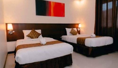 Habitación superior con 2 camas individuales, 2 camas de matrimonio, no fumadores