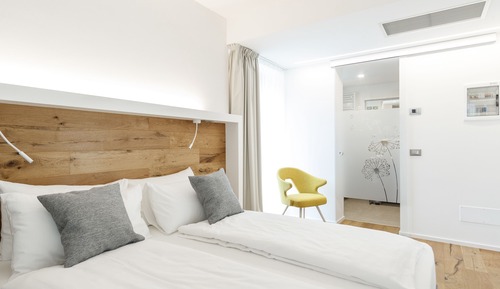 Mini Suite 4