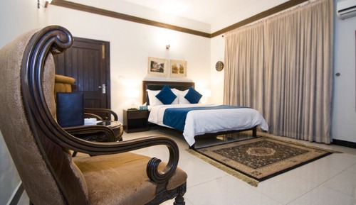 Habitación ejecutiva, 1 cama de matrimonio grande, vistas a la ciudad