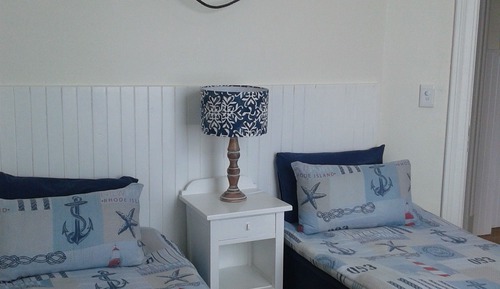 Apartamento, 2 habitaciones, vistas al mar, frente a la playa (Cottage 16)