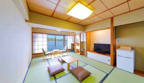 Habitación económica, no fumadores (Economy Japanese-Style, Indoor Bath)