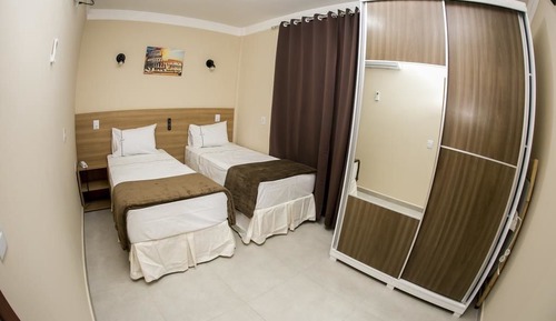 Habitación con 2 camas individuales
