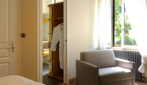 Habitación estándar doble, baño privado, vistas al jardín