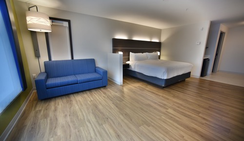 Suite, 1 cama de matrimonio grande con sofá cama