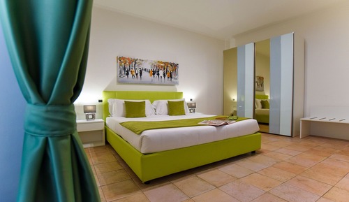 Casa estándar, 2 habitaciones, en edificio anexo
