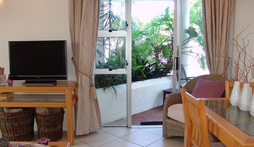Suite, vistas al patio