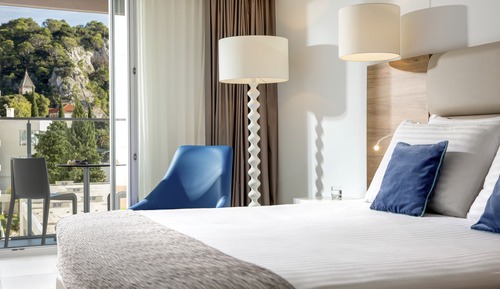 Superior Room, Partial Sea view