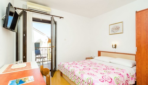 Habitación básica doble, balcón, vistas al mar