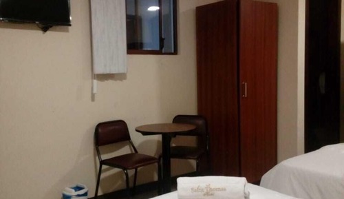 Habitación cuádruple básica, varias camas