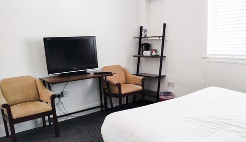 Habitación económica doble, en edificio anexo