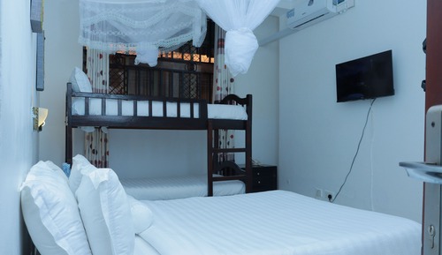 Habitación triple económica