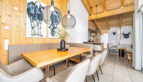 3-bedroom penthouse with private sauna