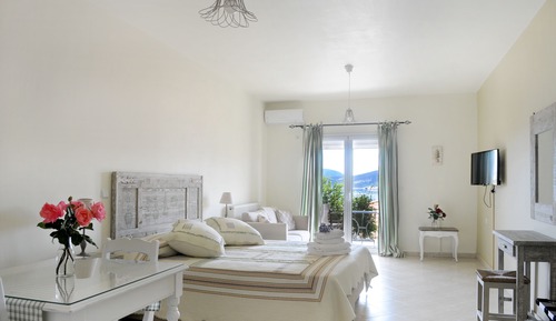 Estudio, vistas al mar