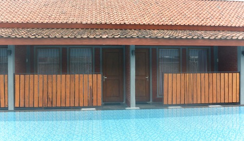 Habitación Deluxe doble, junto a la piscina
