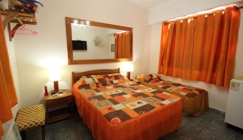 Habitación con 1 cama doble o 2 individuales