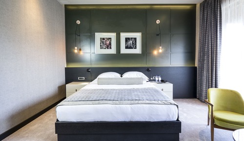 Habitación estándar doble, 1 cama de matrimonio grande, balcón