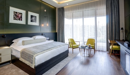 Habitación Confort doble, 1 cama de matrimonio grande, terraza